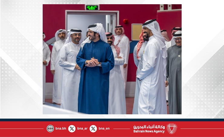 سموه اطلع على مركز العمليات.. خالد بن حمد يتفقد جاهزية مدينة عيسى الرياضية استعدادا لدورة الألعاب الآسيوية للشباب